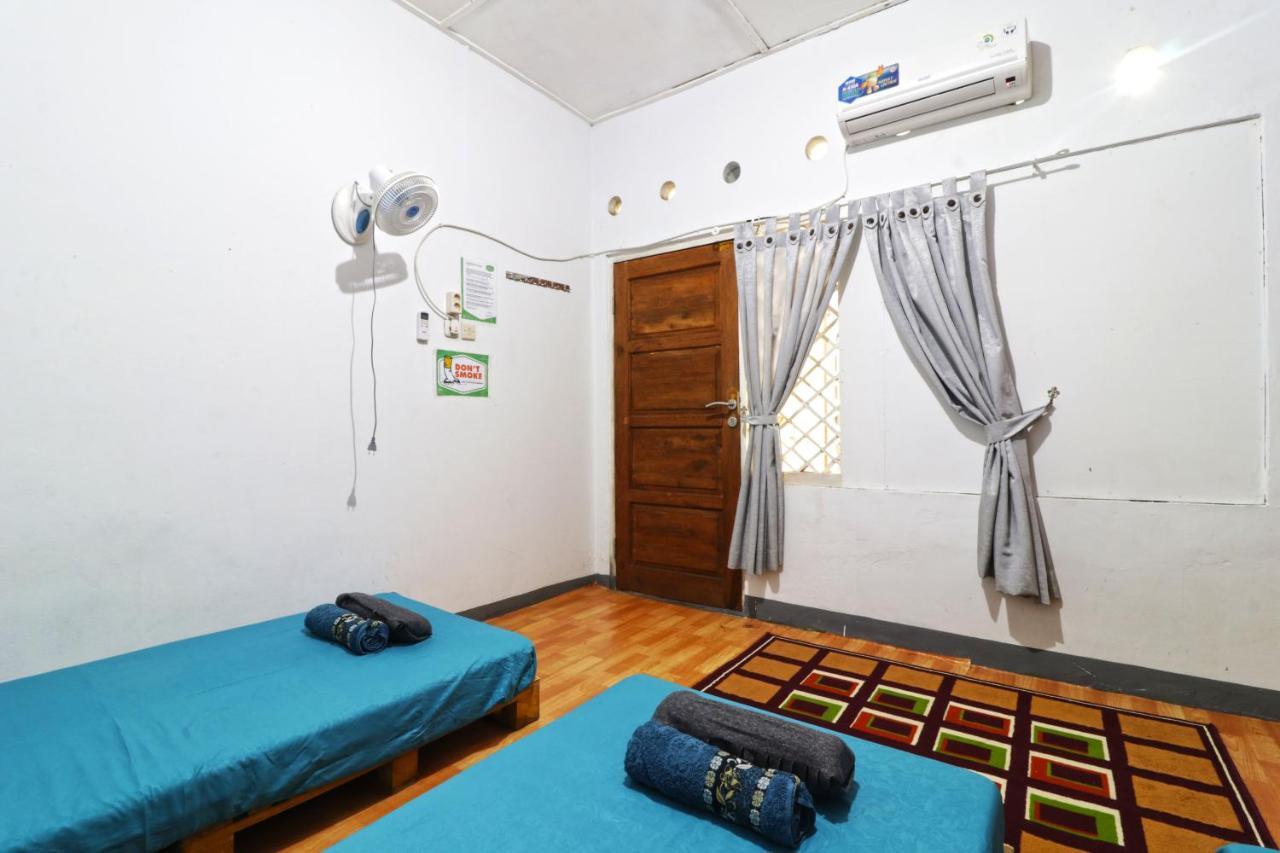 Simplycity Hostel Syariah Bandung Extérieur photo